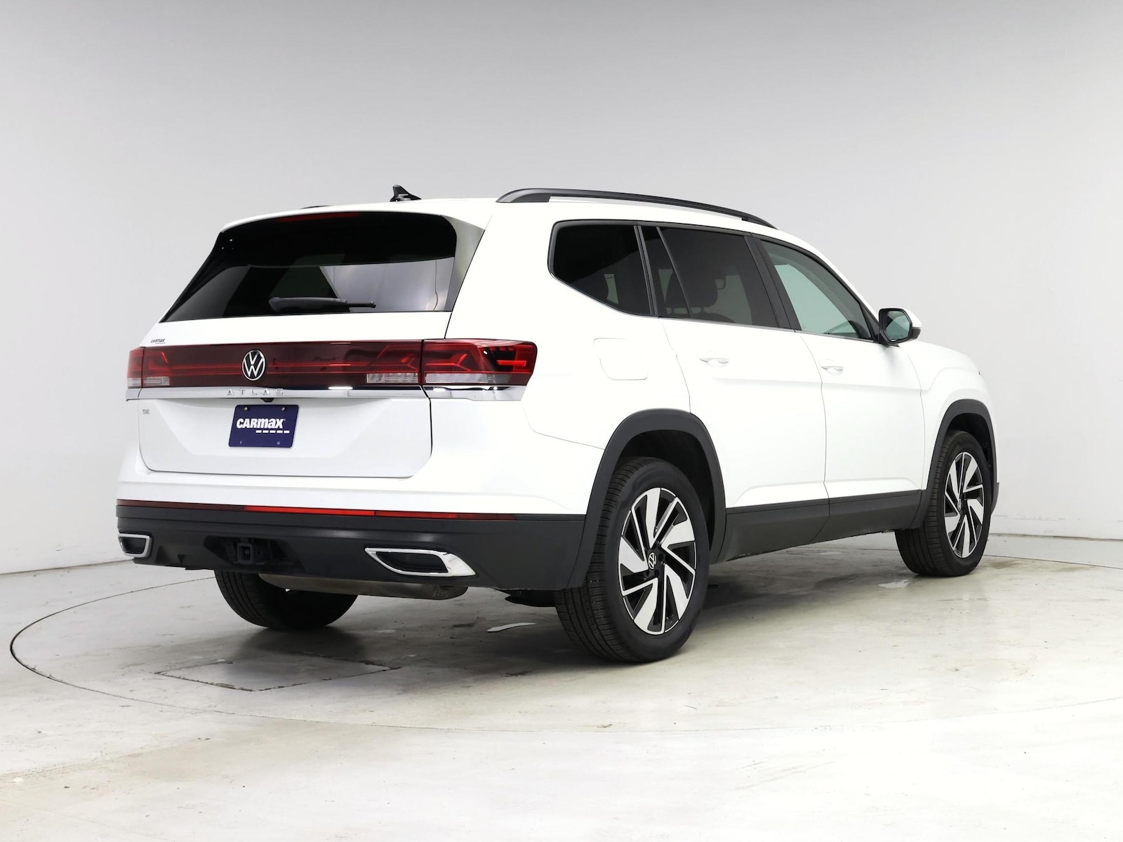 2025 Volkswagen Atlas SE w/Tech - Photo 9