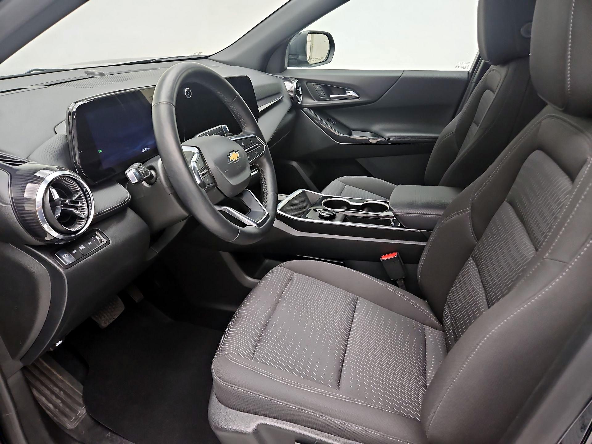 Thumbnail: 2026 Chevrolet Equinox - 11