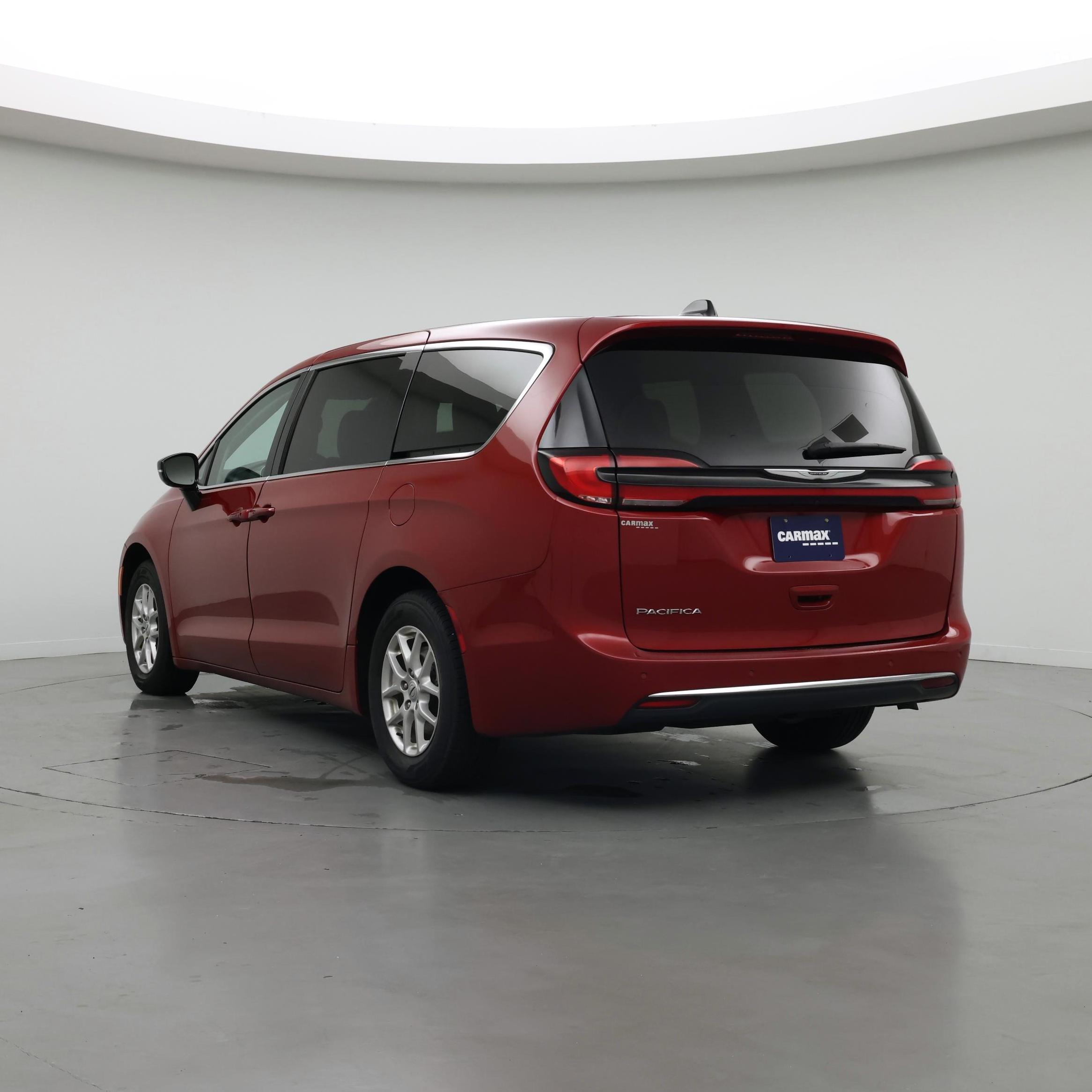 Thumbnail: 2024 Chrysler Pacifica - 2