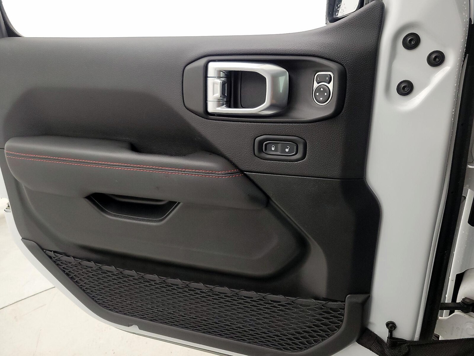 2023 Jeep Wrangler 4-Door Rubicon - Photo 13
