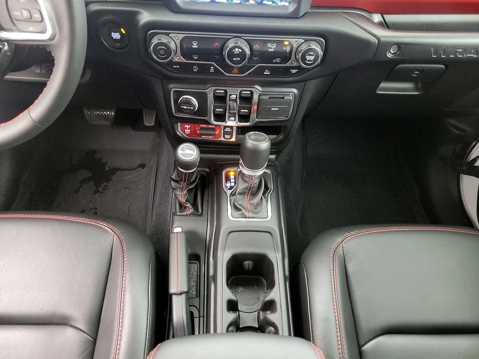 2023 Jeep Wrangler 4-Door Rubicon - Photo 19