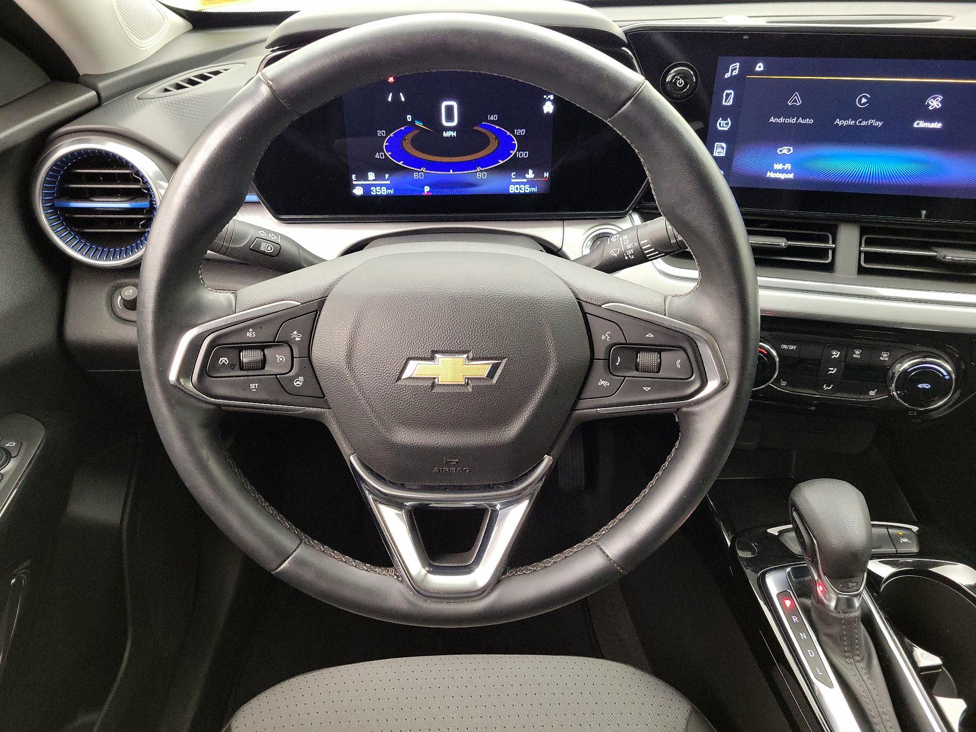 Thumbnail: 2024 Chevrolet Trax - 10