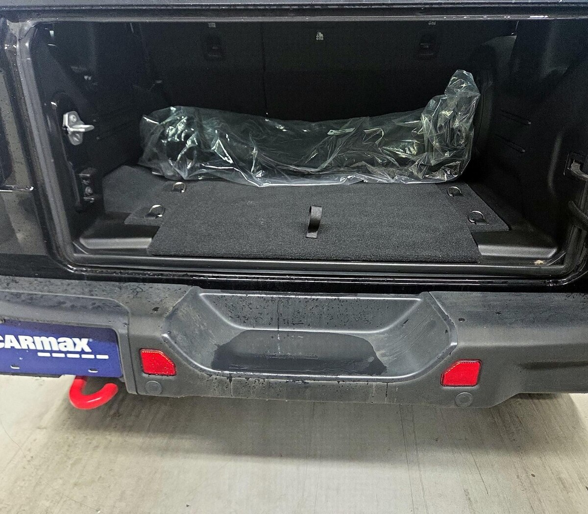 Trunk/Cargo (Seats Up)