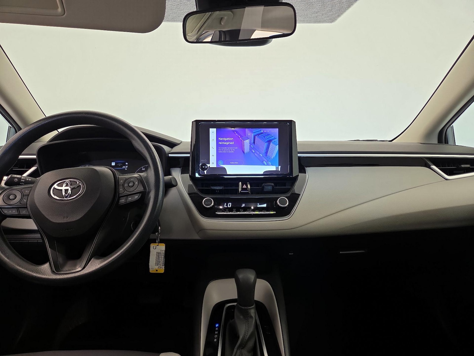 2024 Toyota Corolla LE - Photo 10