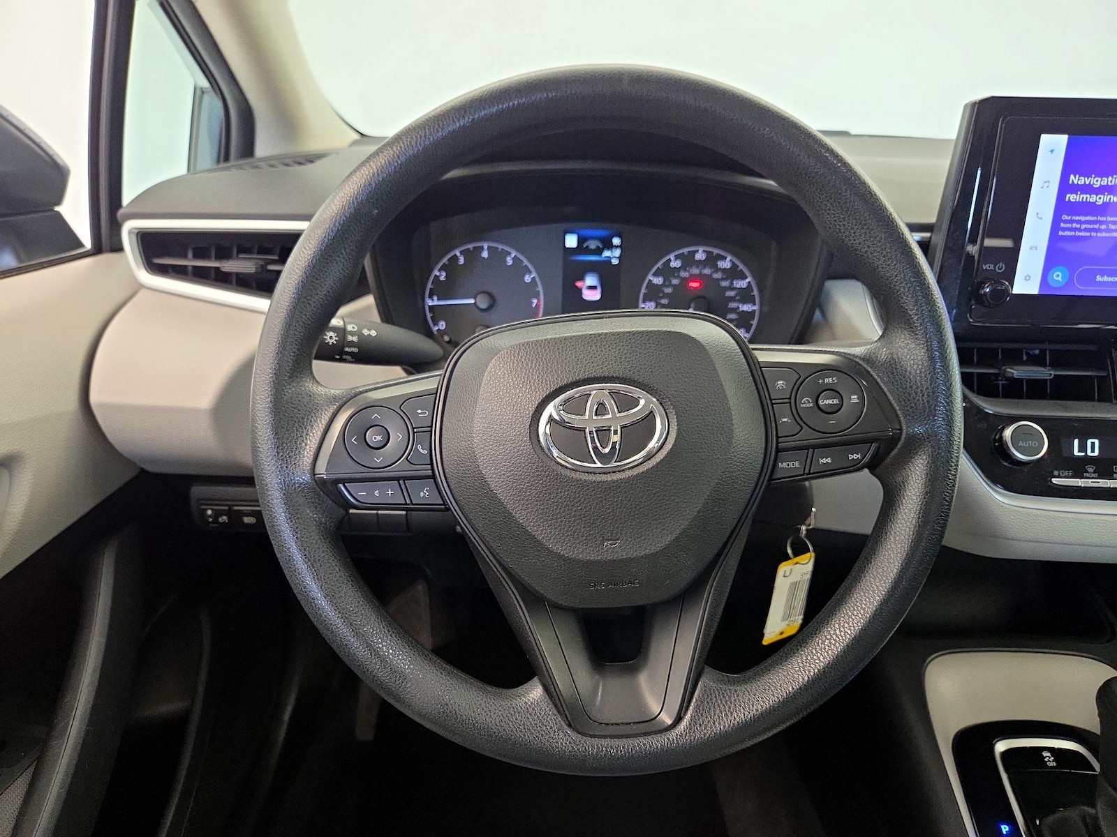 2024 Toyota Corolla LE - Photo 11