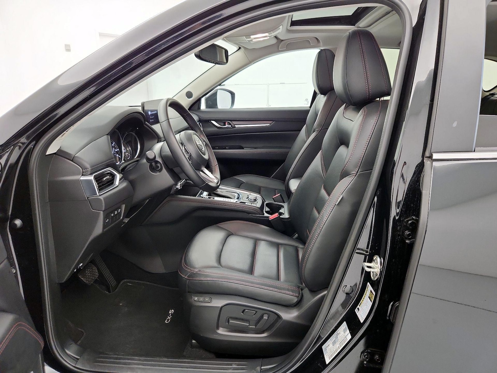 2025 Mazda CX-5 S Carbon Edition - Photo 12