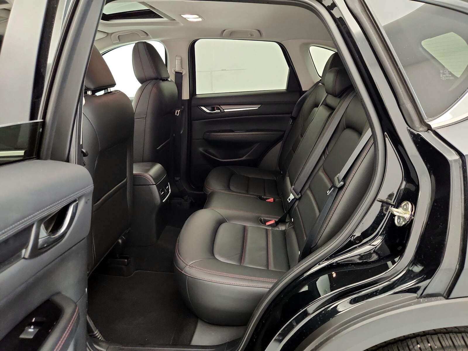 2025 Mazda CX-5 S Carbon Edition - Photo 21