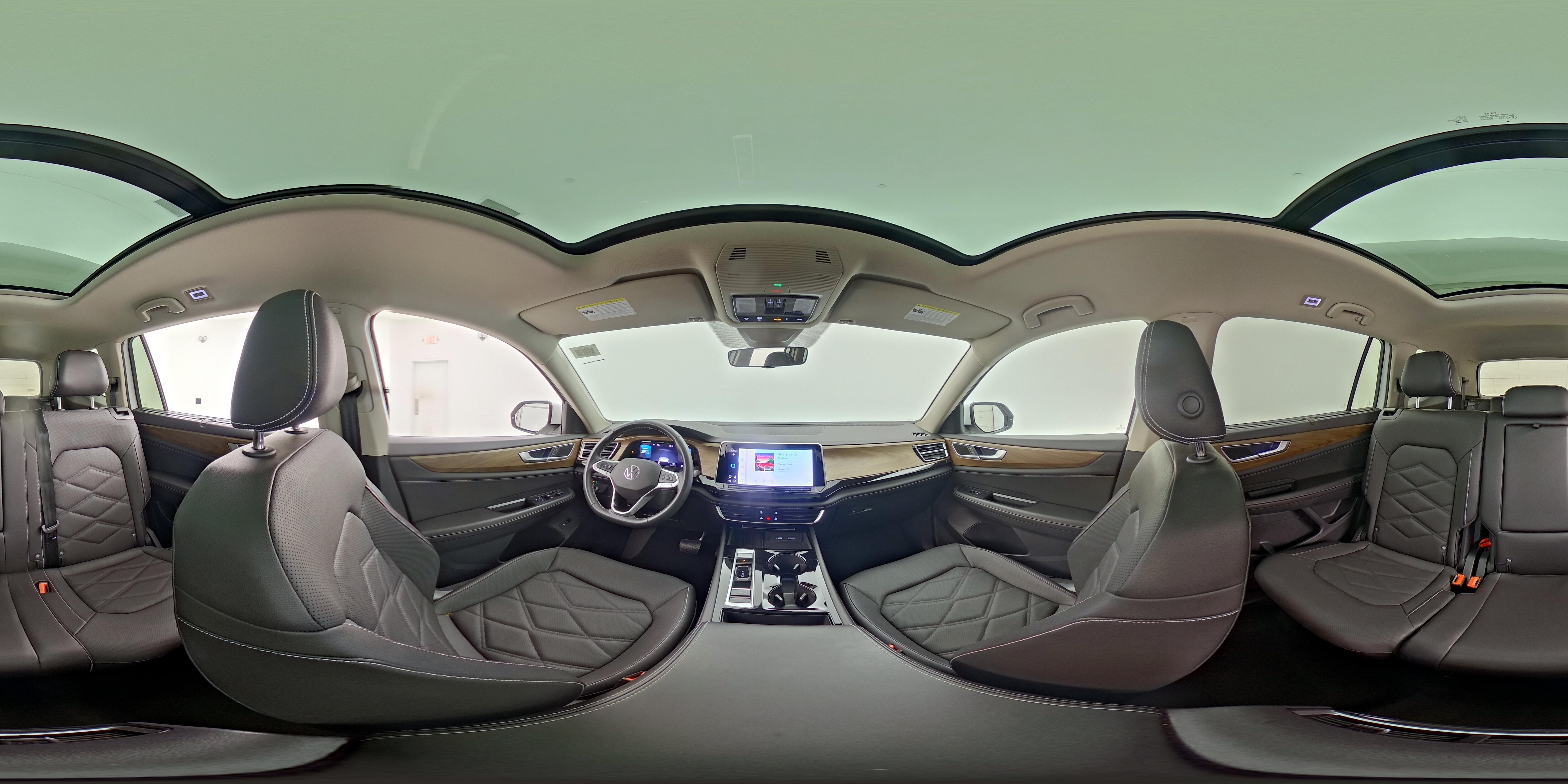 2025 Volkswagen Atlas SE w/Tech - Photo 27