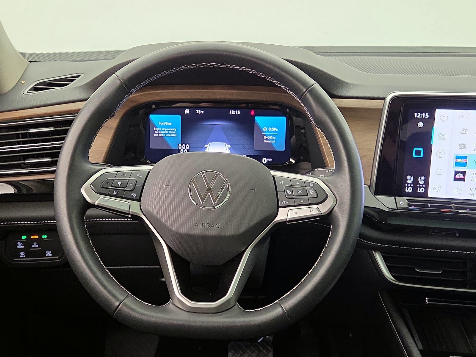 2025 Volkswagen Atlas SE w/Tech - Photo 11