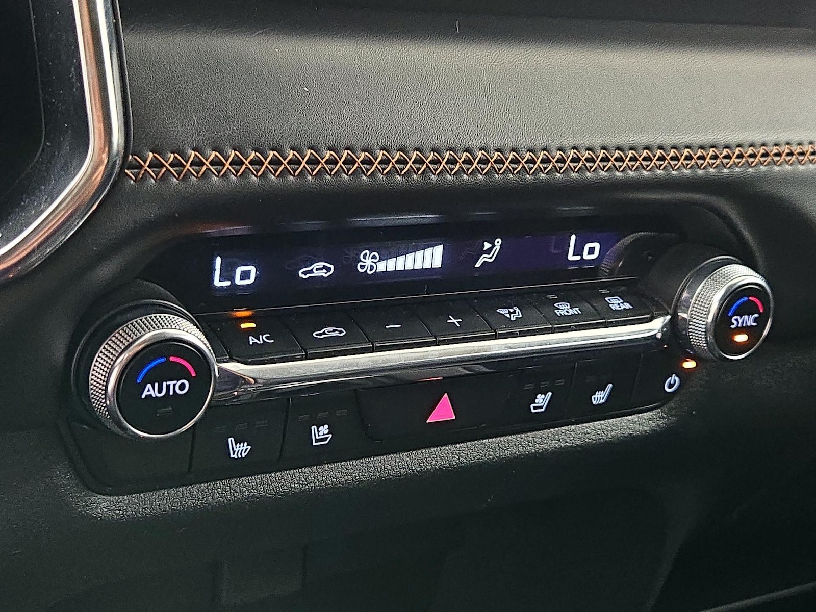 2025 Mazda CX-50 Premium Plus - Photo 18