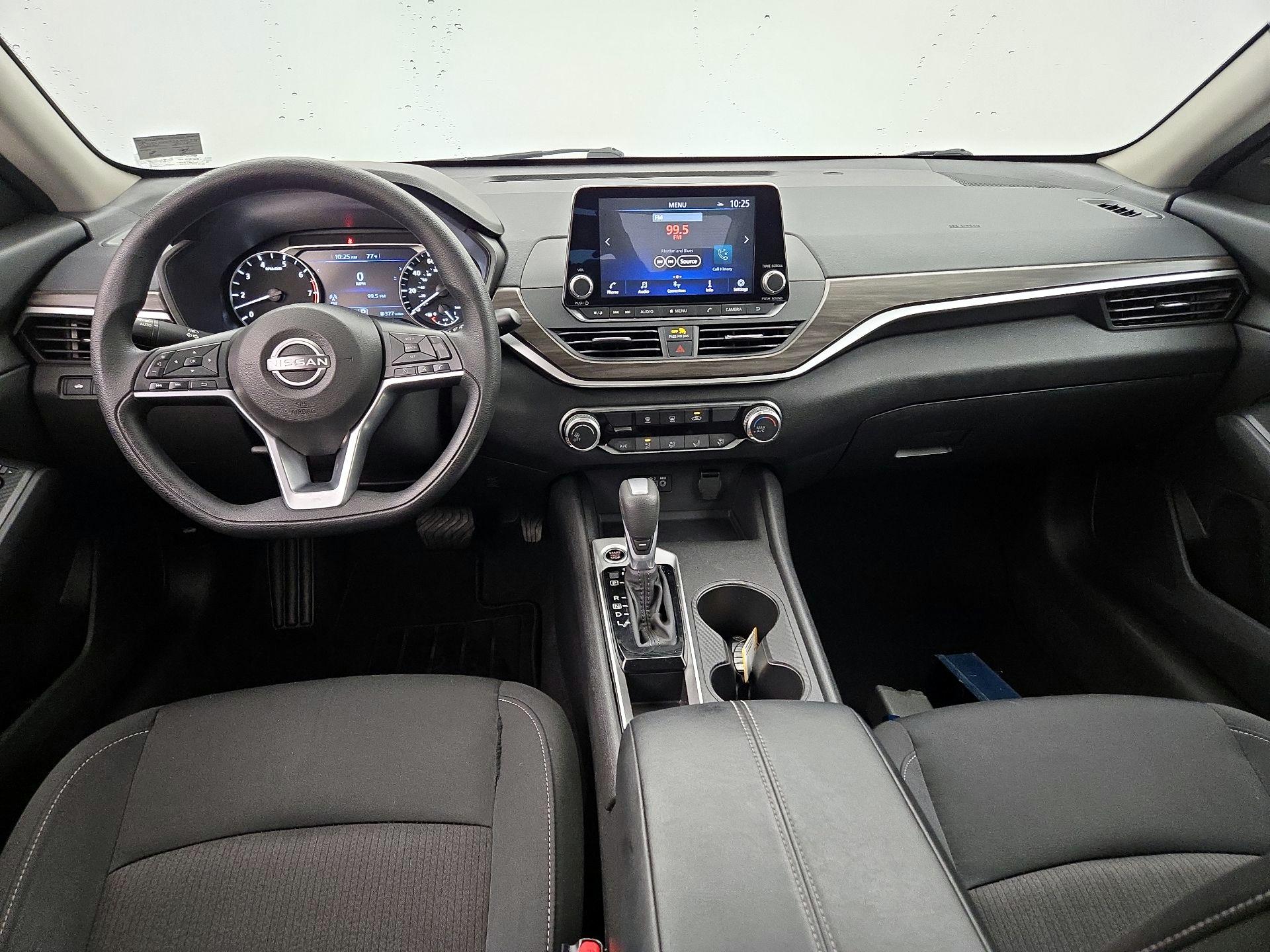 Thumbnail: 2025 Nissan Altima - 9