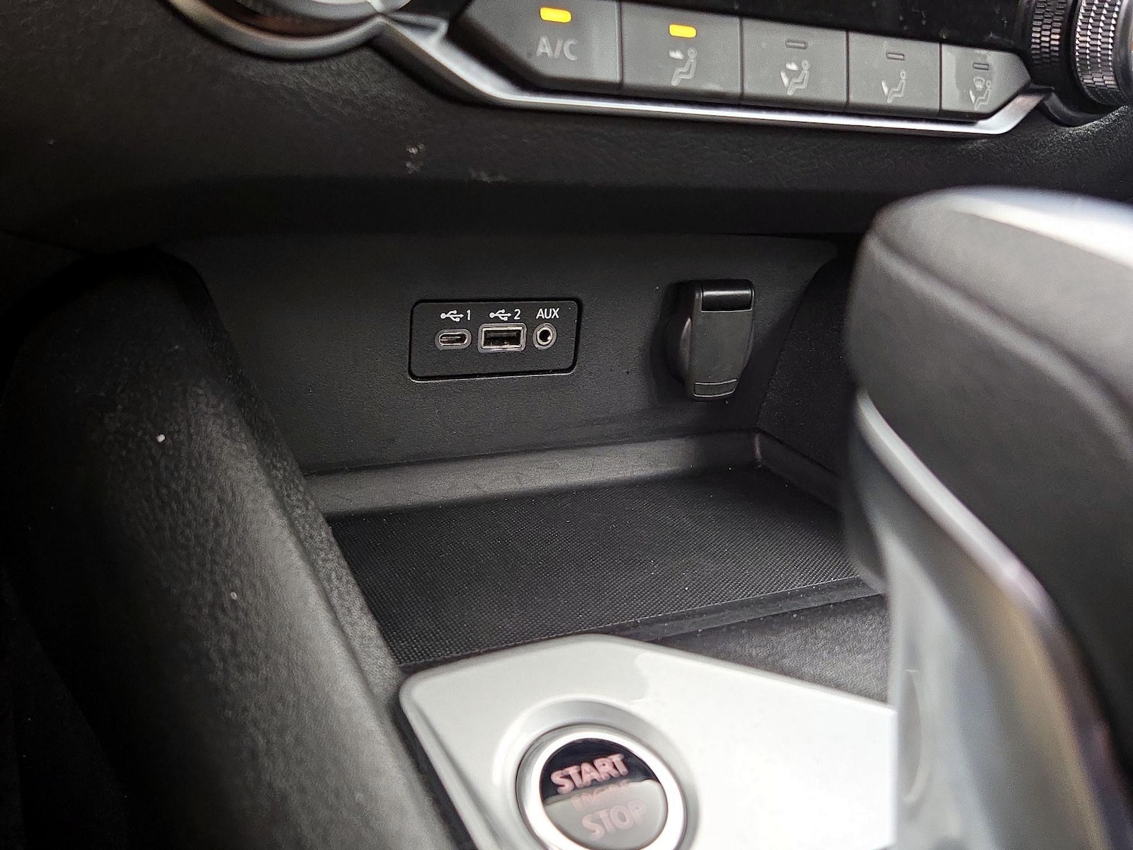 2025 Nissan Altima SV - Photo 19