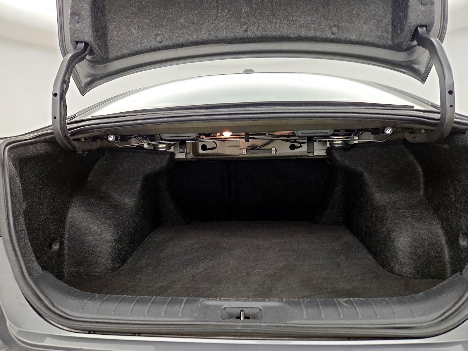 2025 Nissan Altima SV - Photo 21