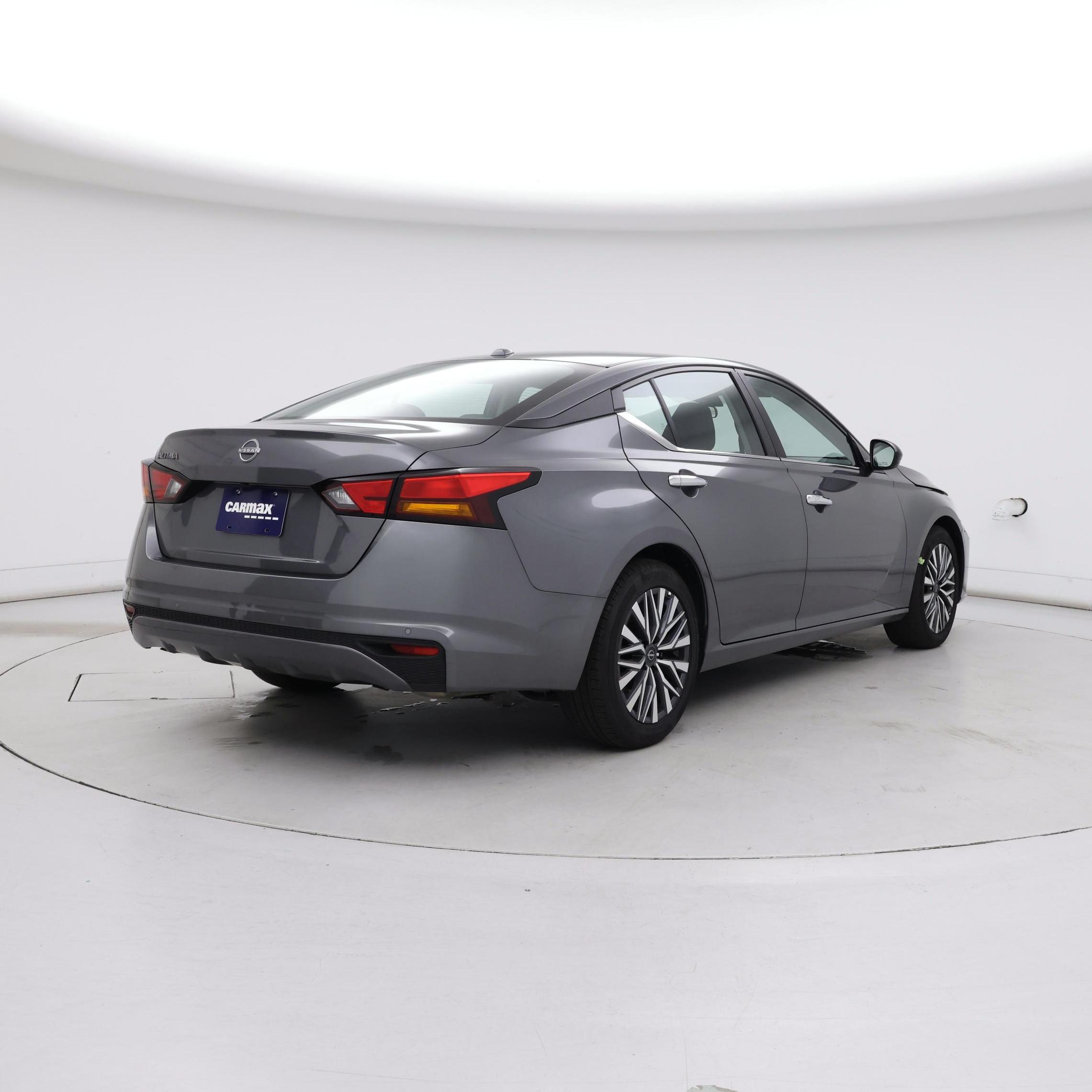 Thumbnail: 2025 Nissan Altima - 8