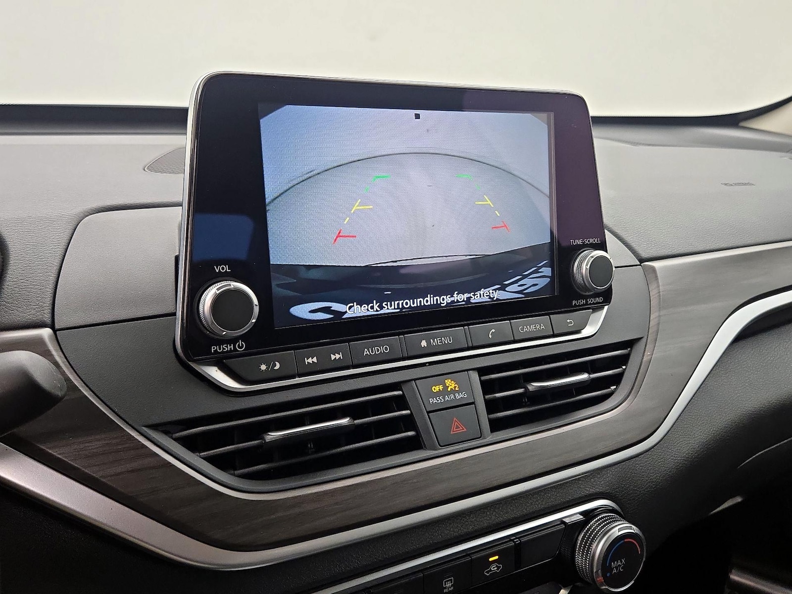 2025 Nissan Altima SV - Photo 15