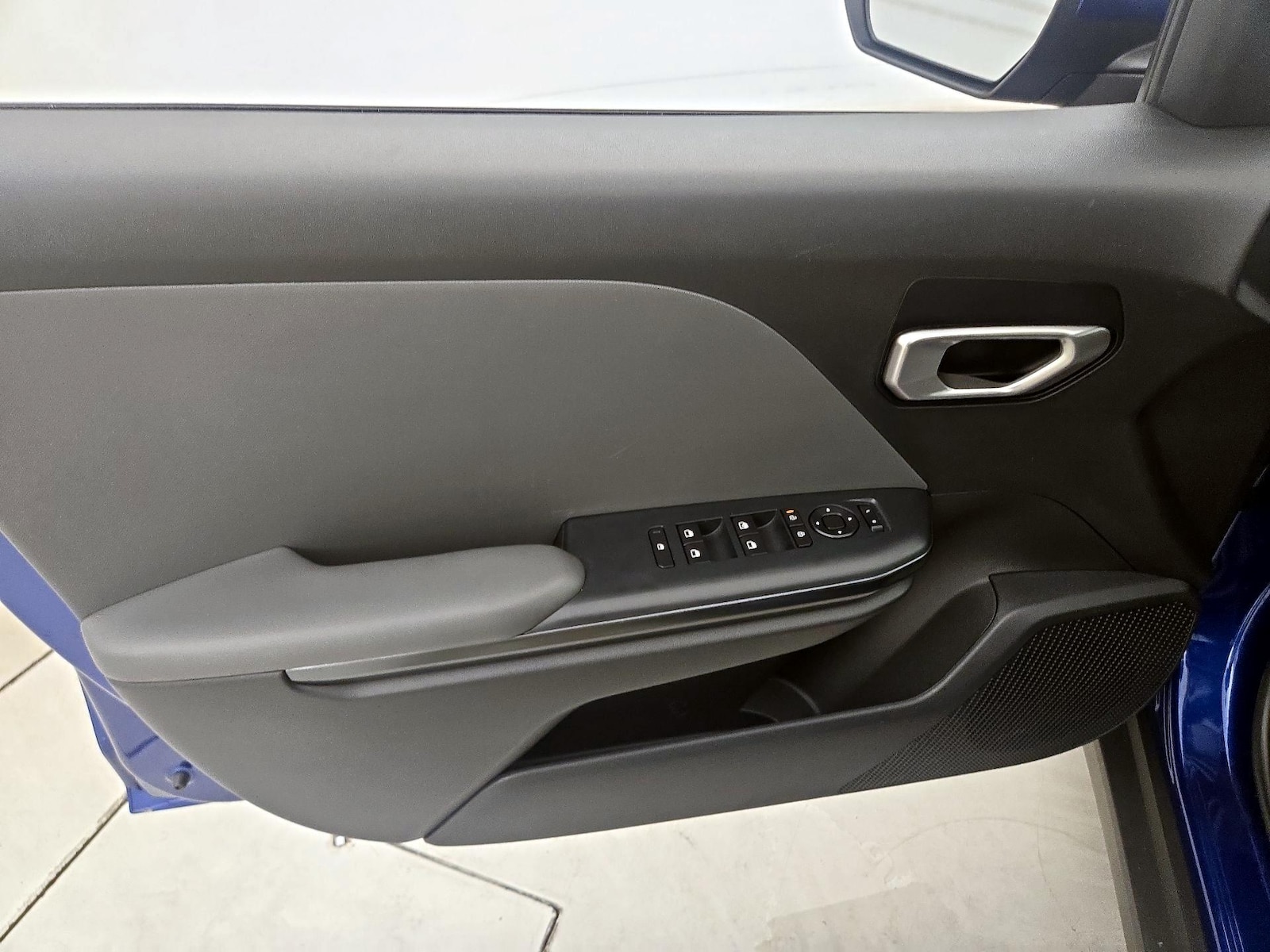 2025 Kia K4 LXS - Photo 13