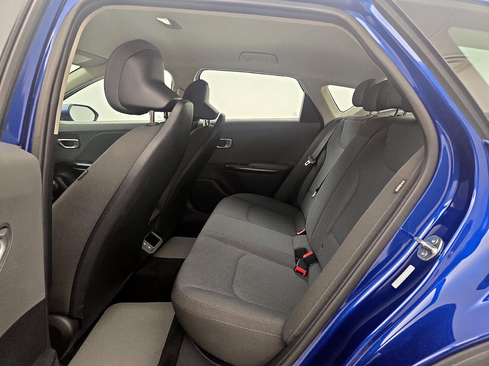 2025 Kia K4 LXS - Photo 20