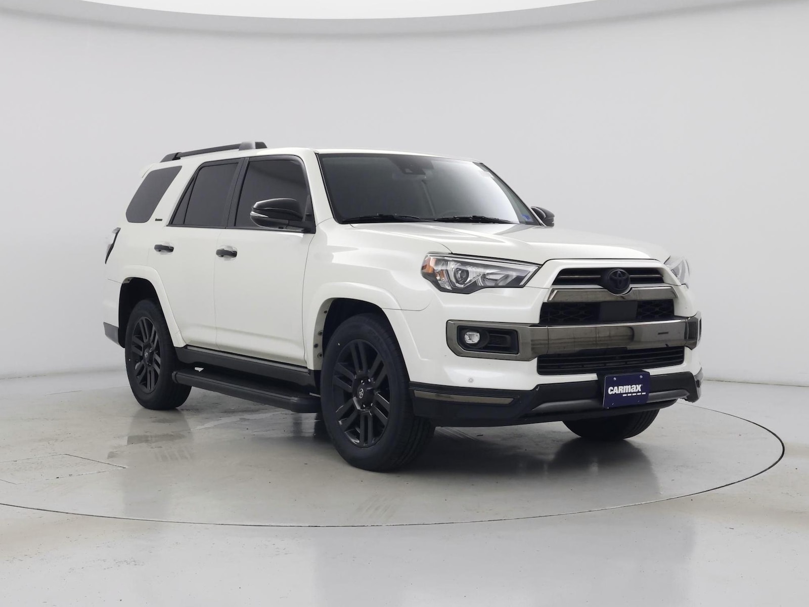 2021 Toyota 4Runner Night Shade - Photo 2