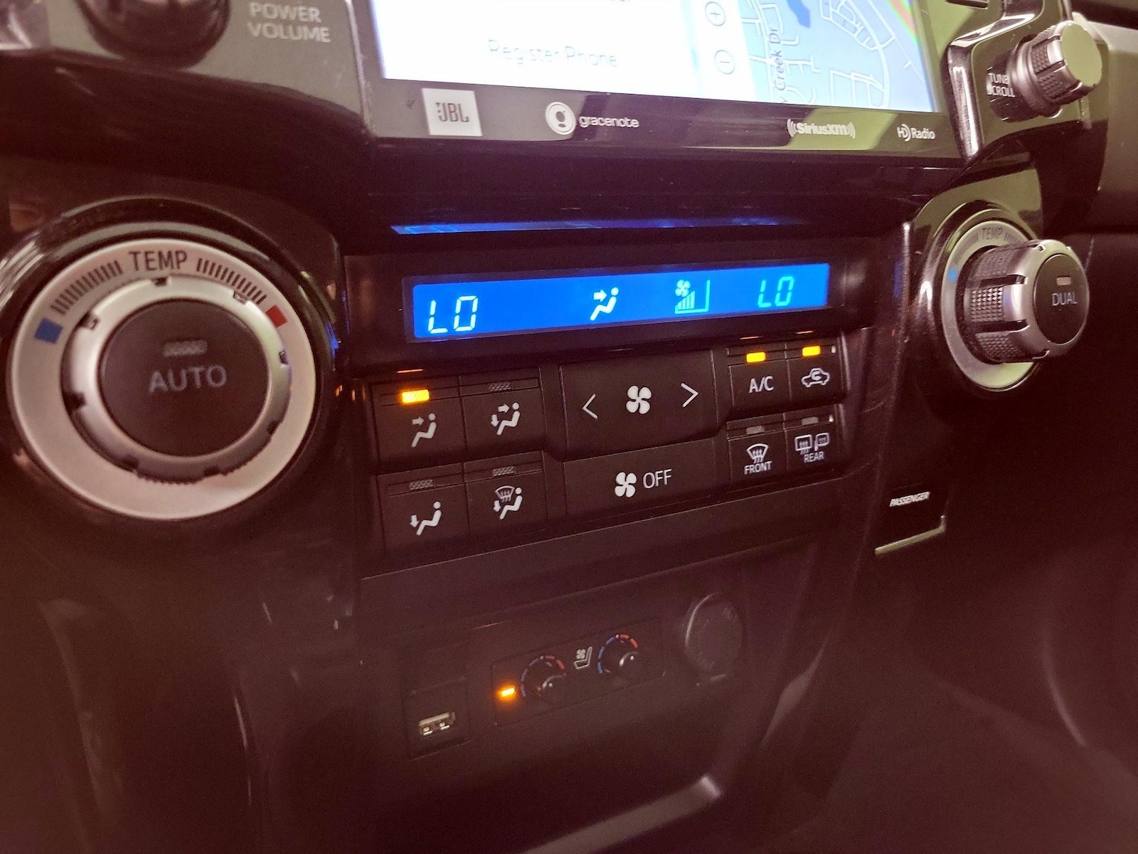 2021 Toyota 4Runner Night Shade - Photo 18