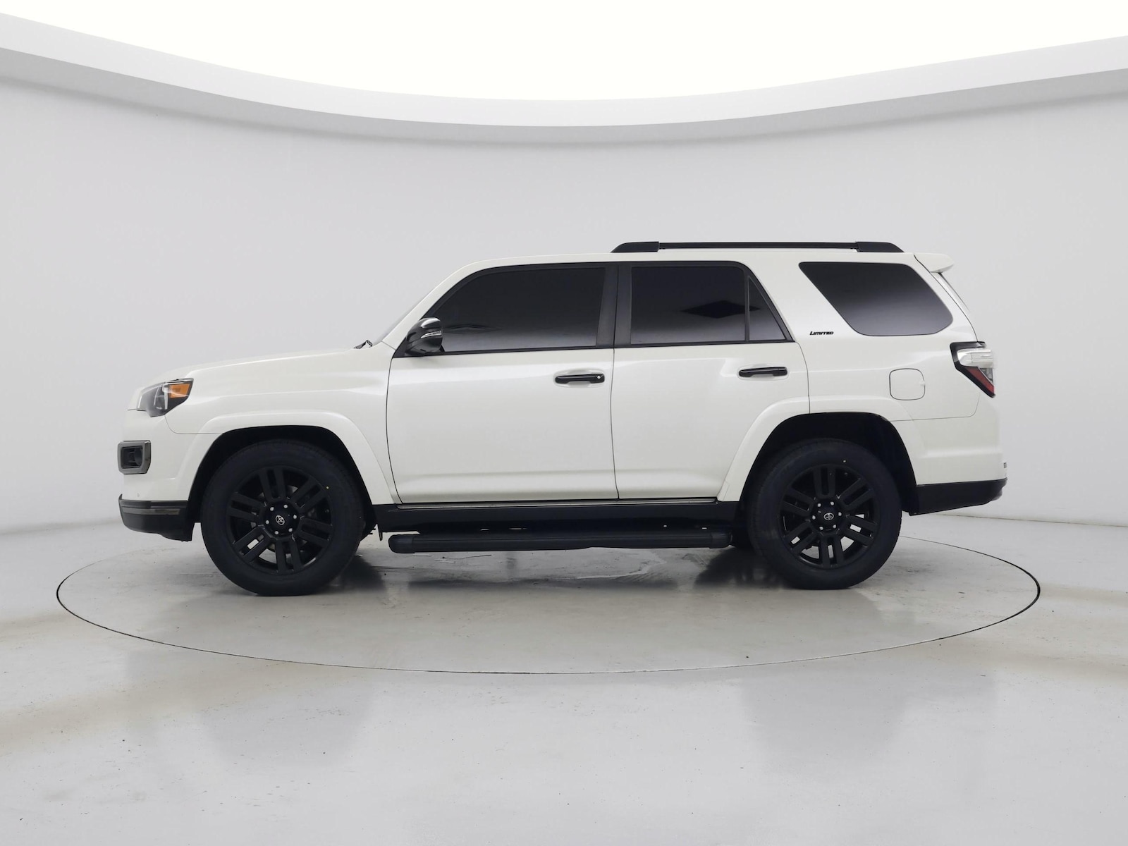 2021 Toyota 4Runner Night Shade - Photo 4
