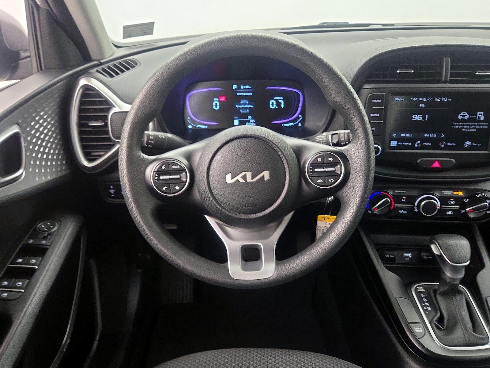 2025 Kia Soul LX - Photo 11