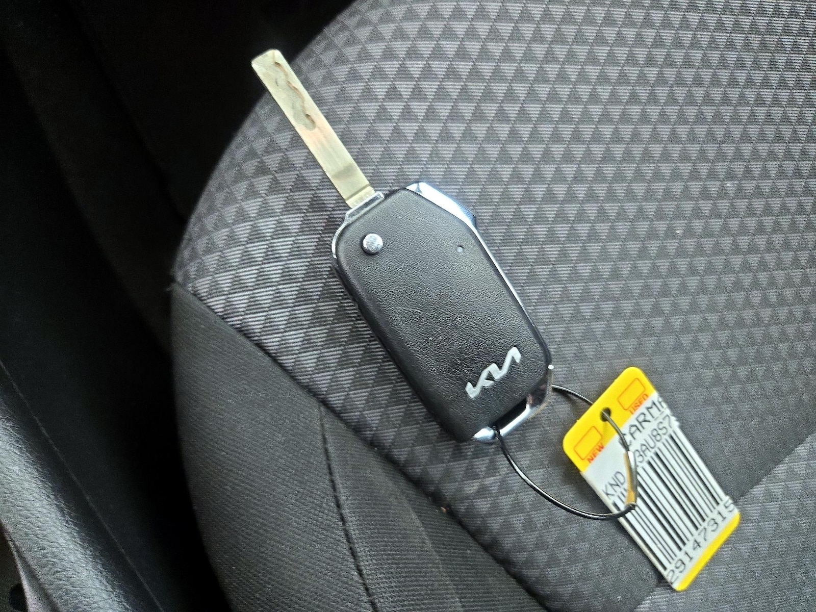 2025 Kia Soul LX - Photo 24