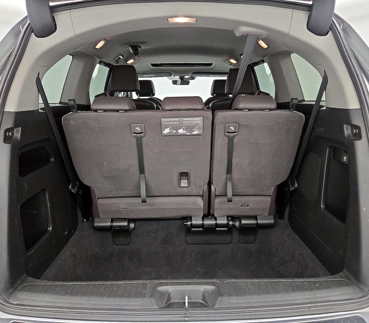 Trunk/Cargo (Seats Up)