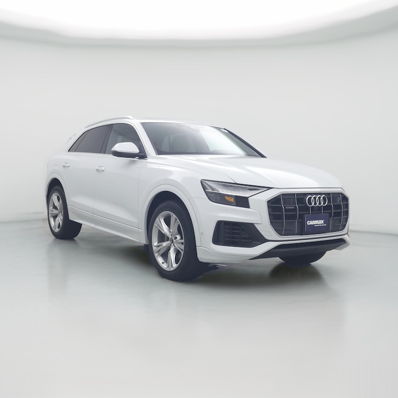 2023 Audi Q8 Premium