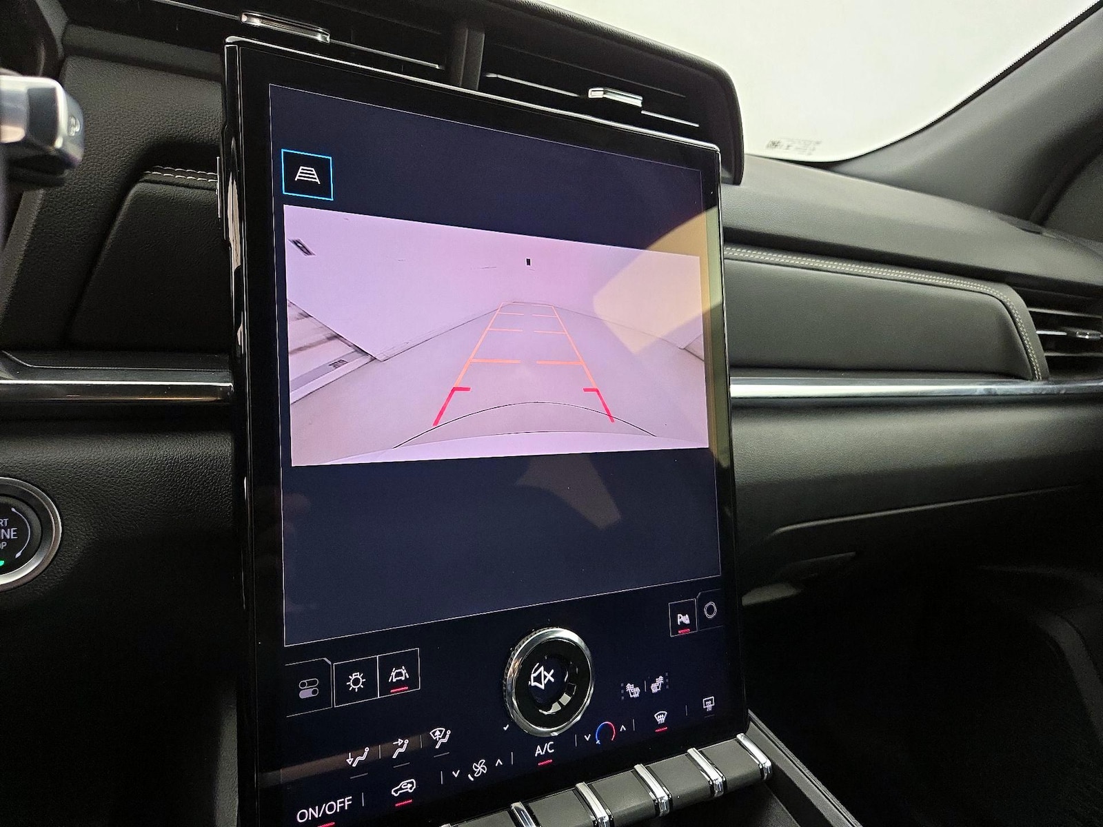 2025 GMC Terrain Elevation - Photo 16
