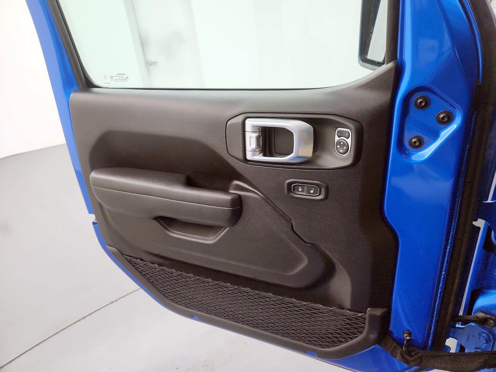 2025 Jeep Wrangler 4-Door Rubicon - Photo 13