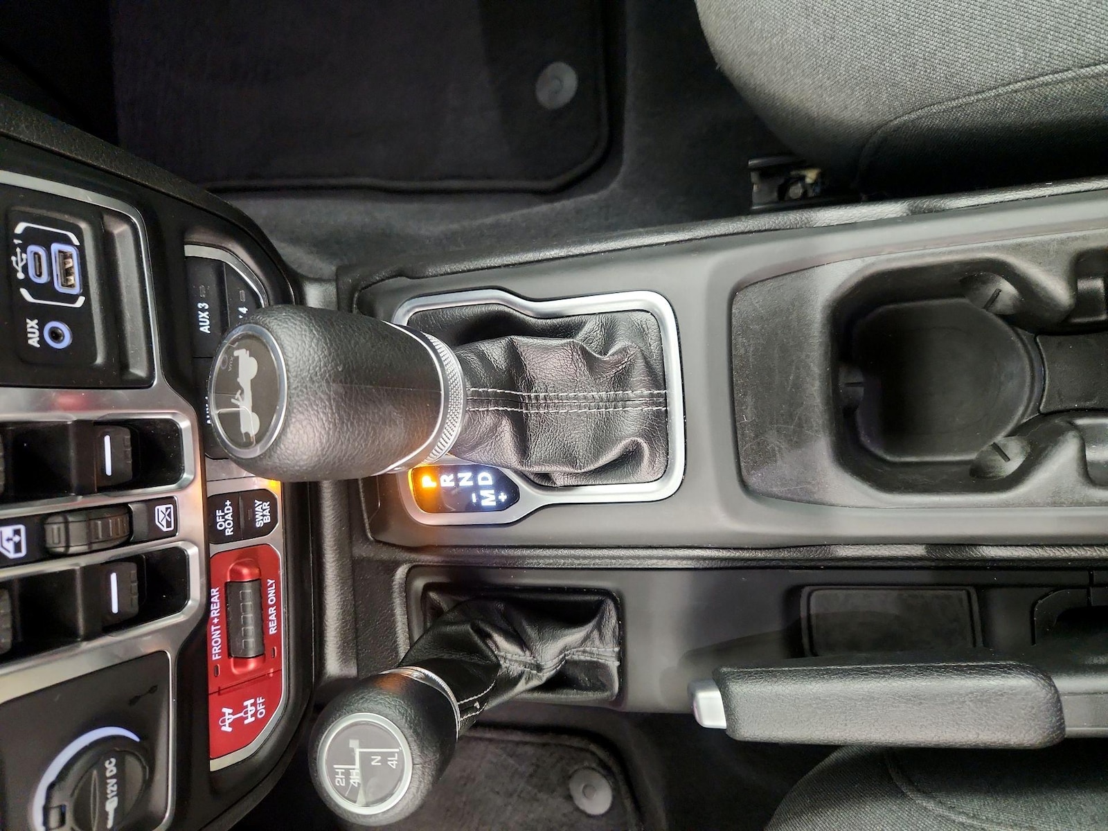 2025 Jeep Wrangler 4-Door Rubicon - Photo 18