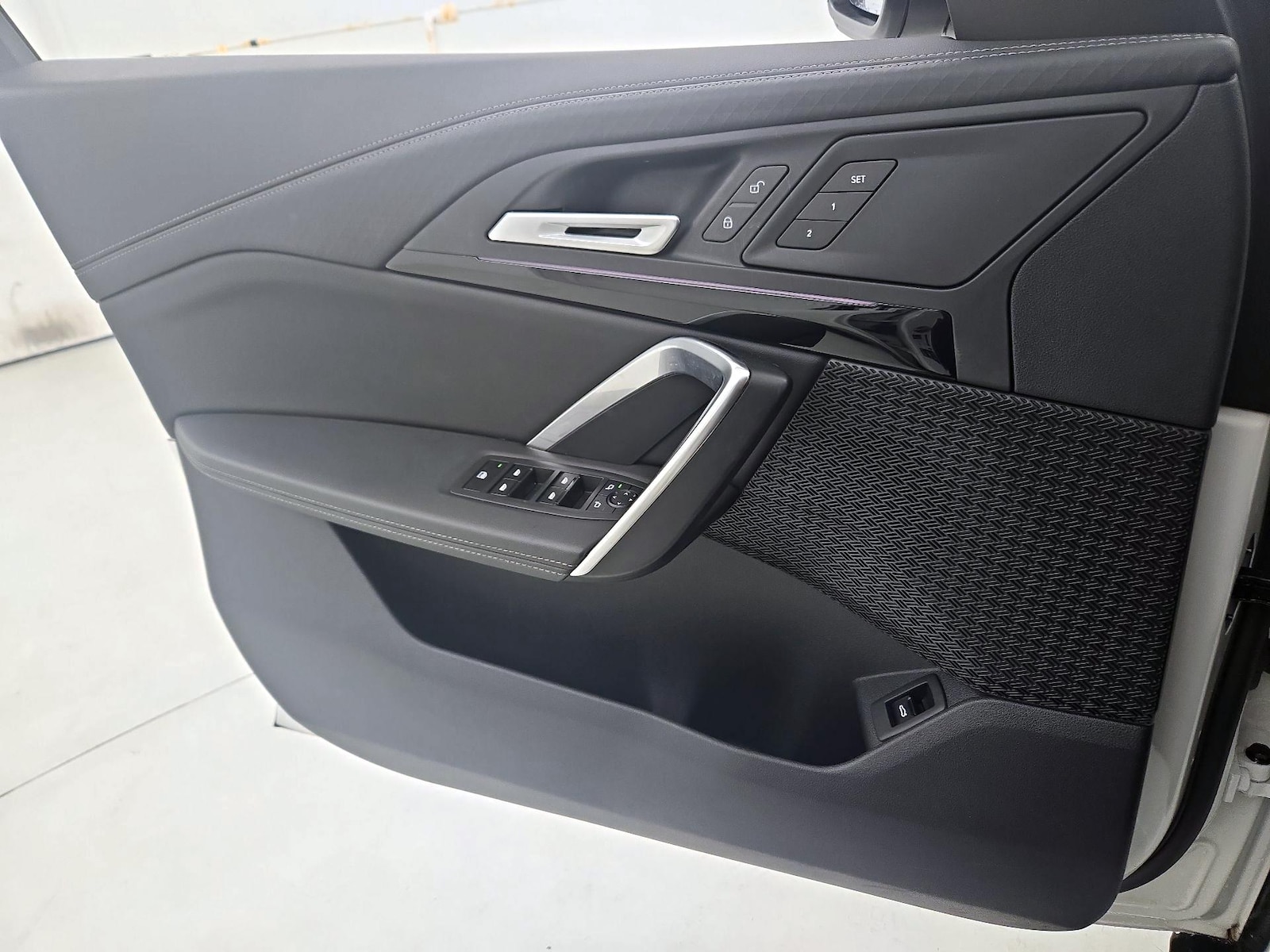 2026 BMW X2 28i - Photo 13