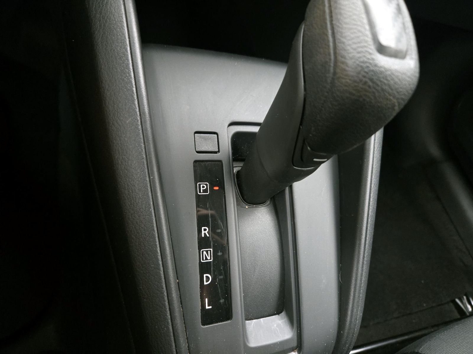 2024 Nissan Versa Sedan S - Photo 18
