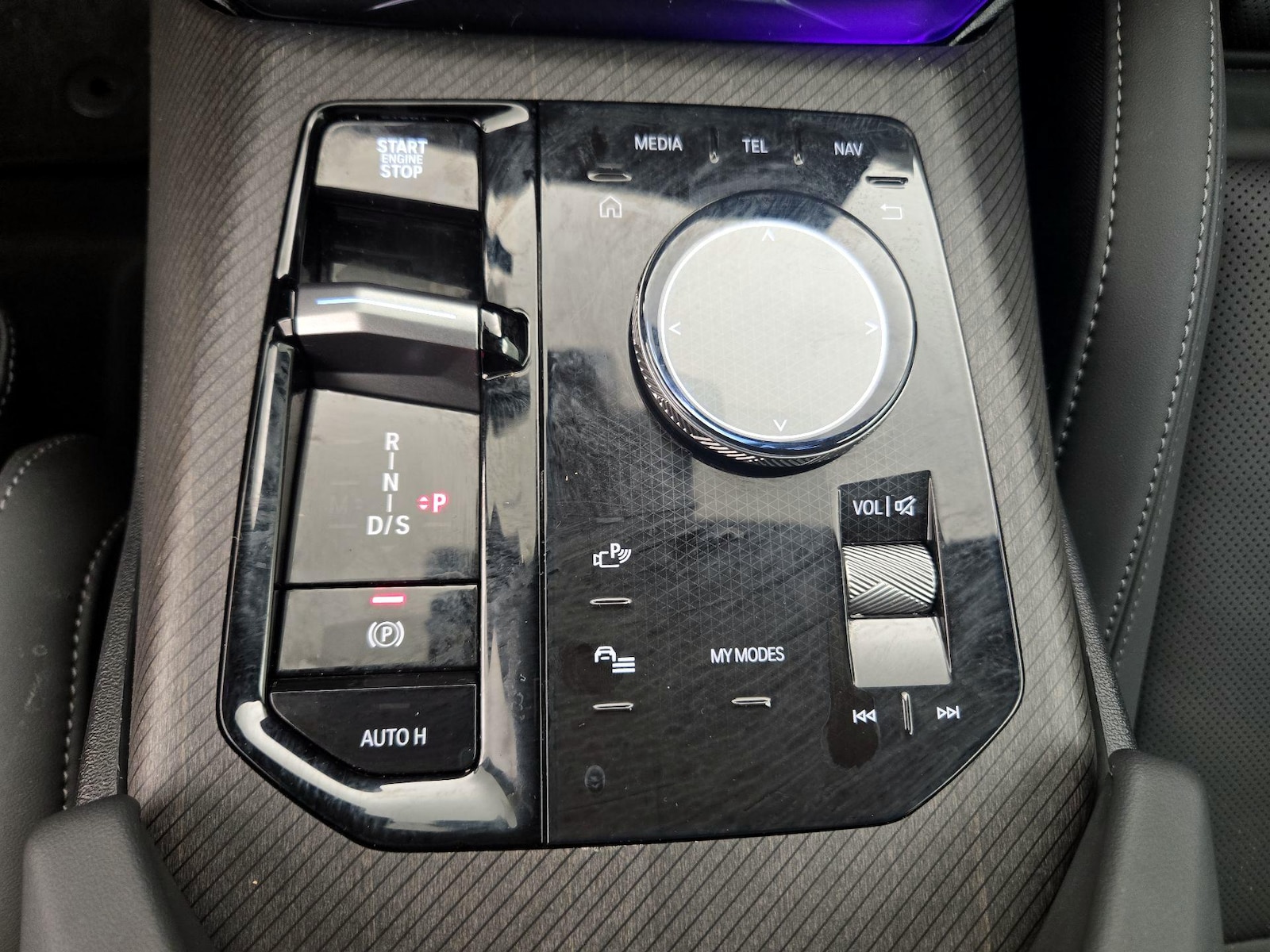 2026 BMW X3 30 - Photo 17