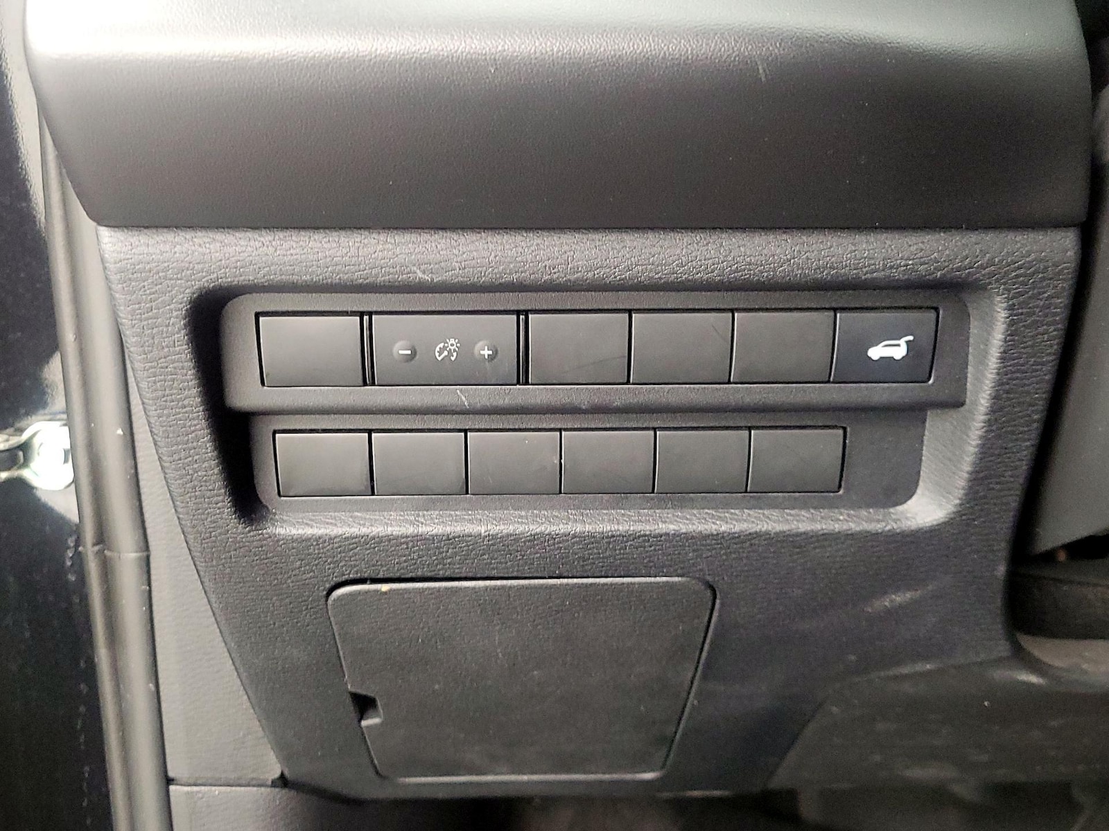 2024 Mitsubishi Outlander SE - Photo 14