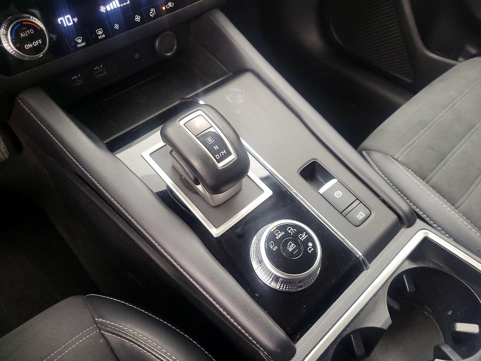 2024 Mitsubishi Outlander SE - Photo 19