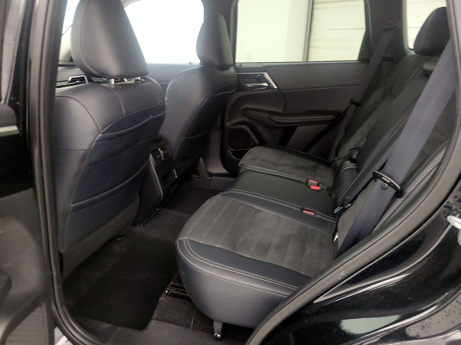2024 Mitsubishi Outlander SE - Photo 21