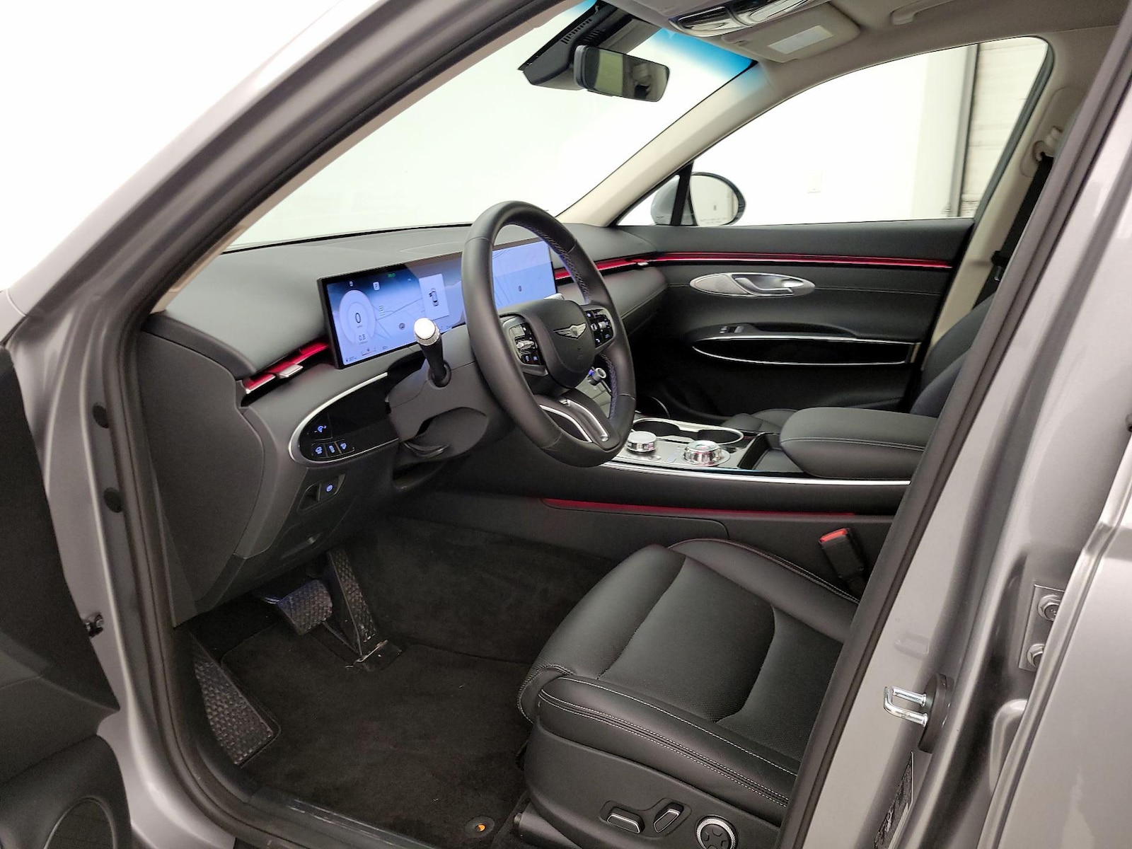 2026 GENESIS GV70 Standard - Photo 12