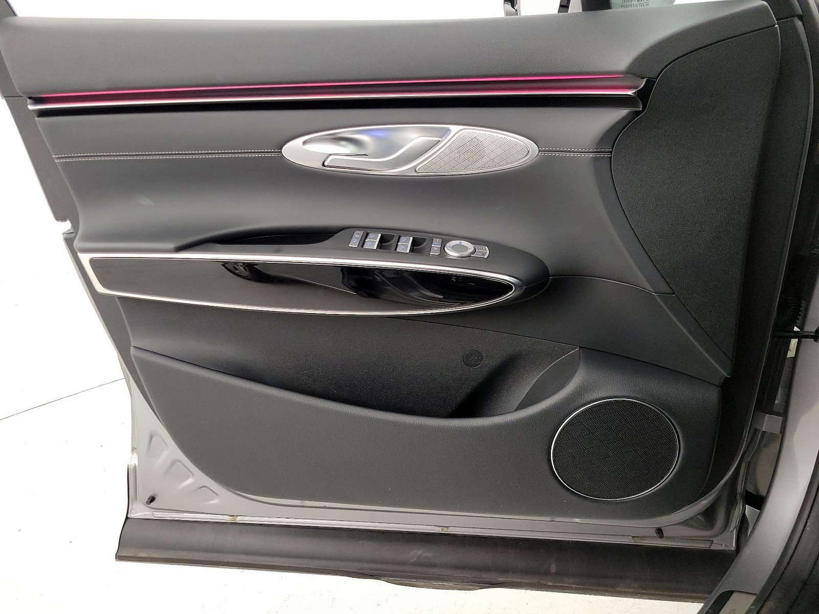 2026 GENESIS GV70 Standard - Photo 13