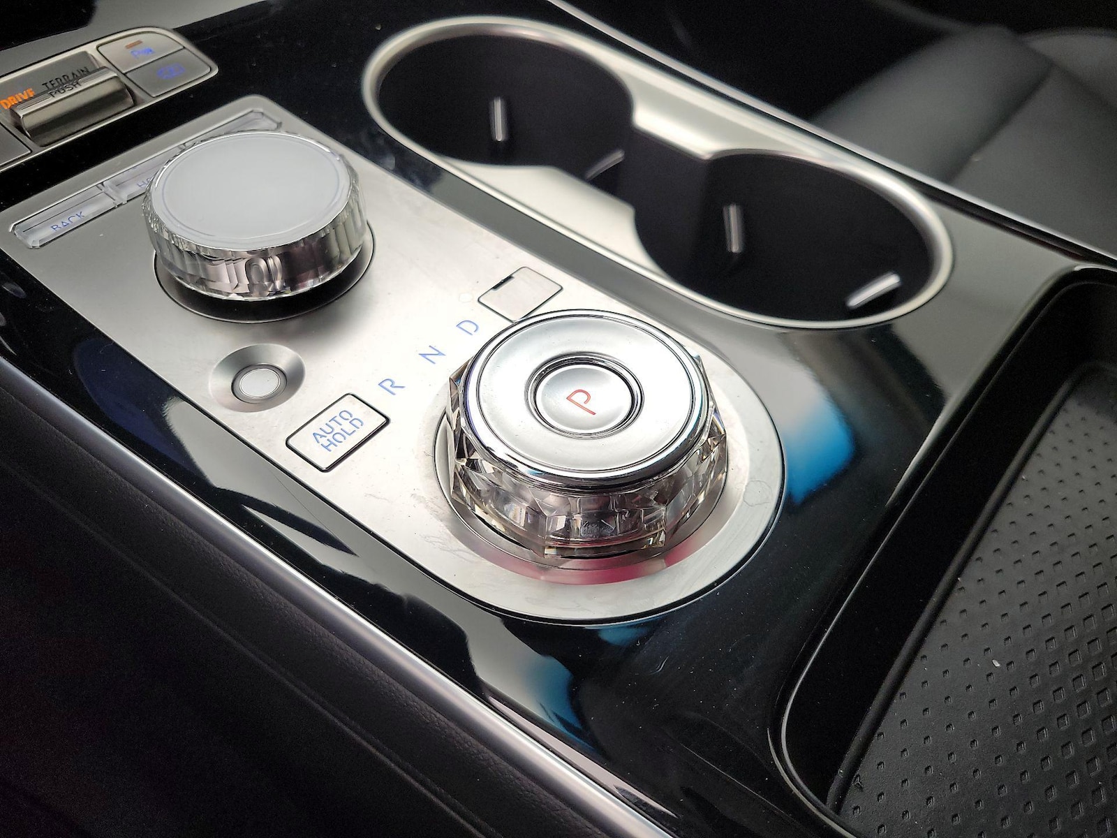 2026 GENESIS GV70 Standard - Photo 19