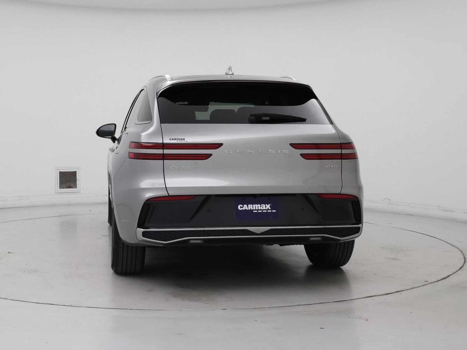 2026 GENESIS GV70 Standard - Photo 7
