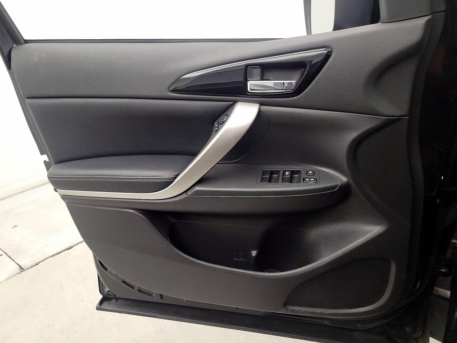 2025 Mitsubishi Eclipse Cross SE - Photo 13