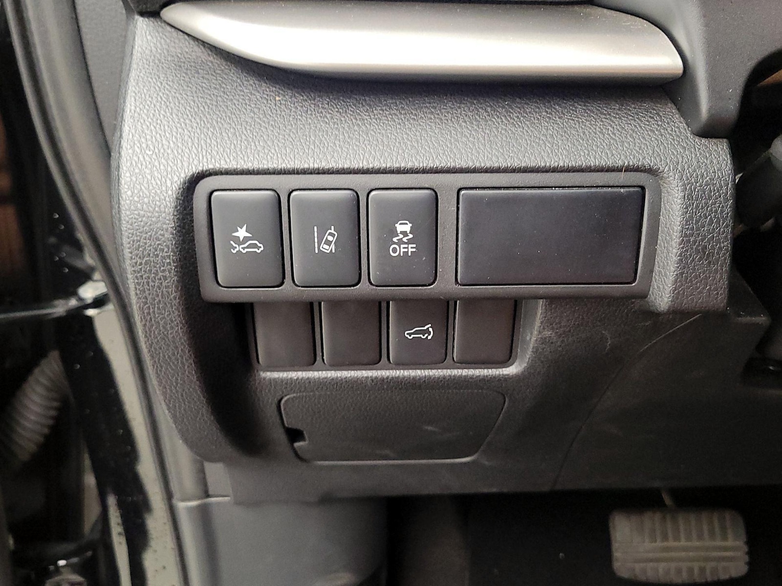 2025 Mitsubishi Eclipse Cross SE - Photo 14