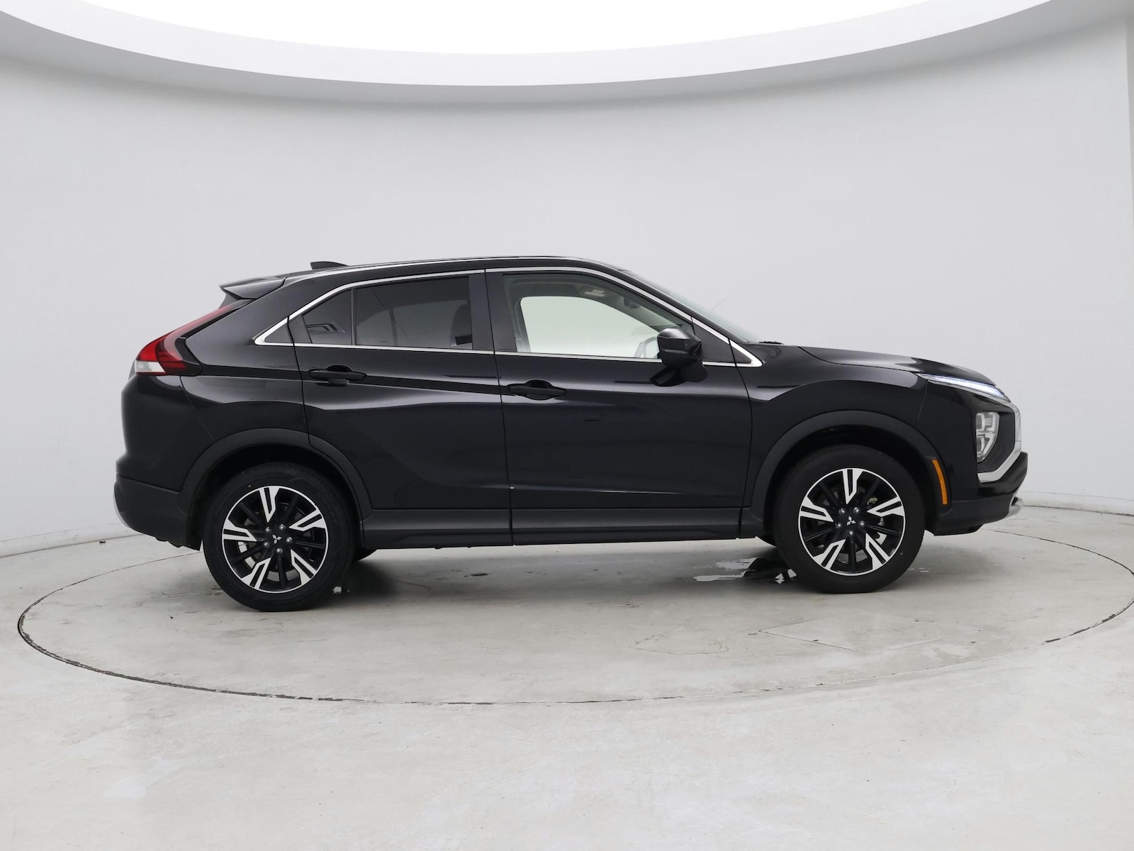 2025 Mitsubishi Eclipse Cross SE - Photo 8
