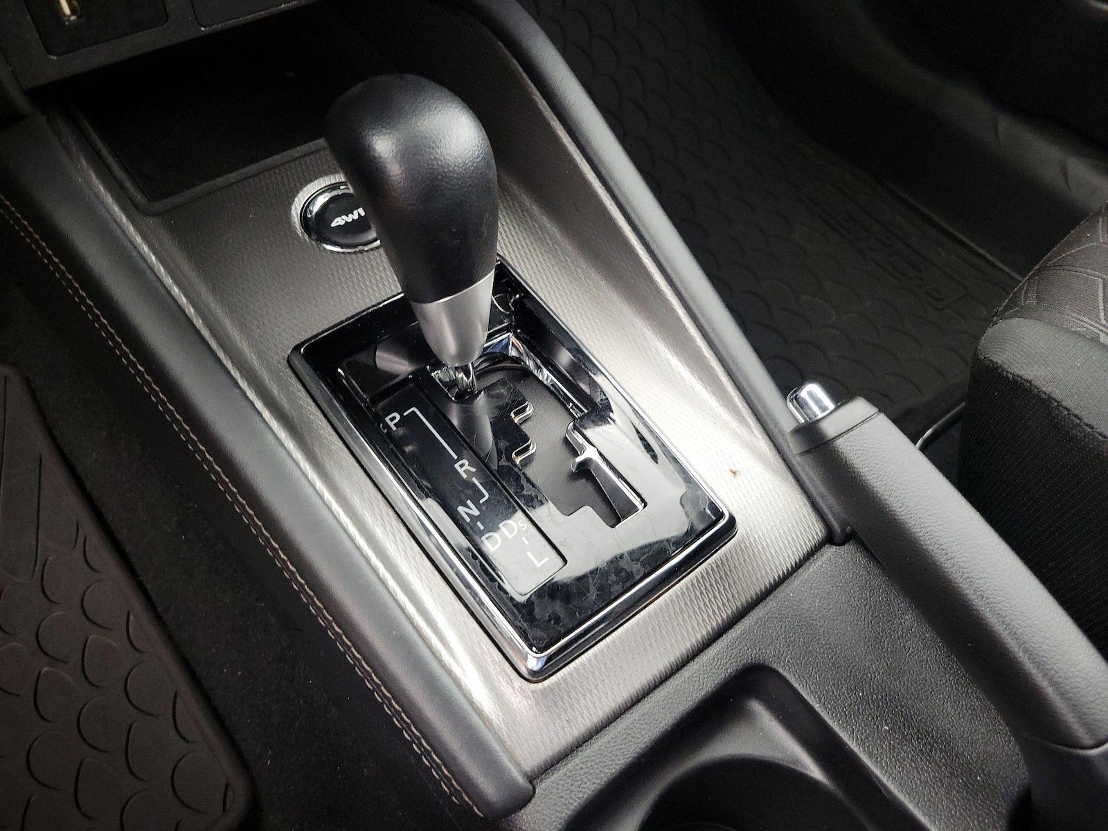 2025 Mitsubishi Outlander Sport ES - Photo 18