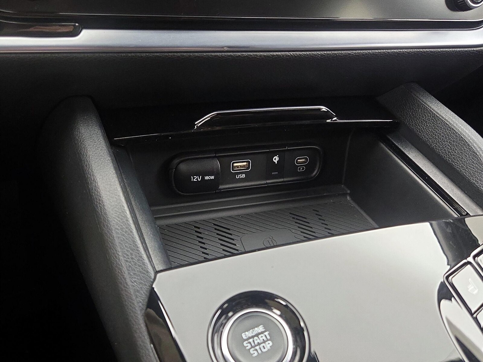 2024 Kia Sportage X-Line - Photo 20