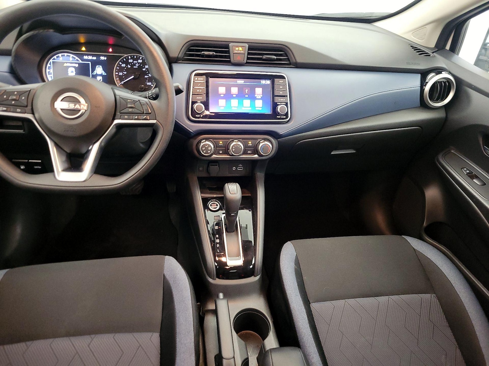 2025 Nissan Versa Sedan SV - Photo 10