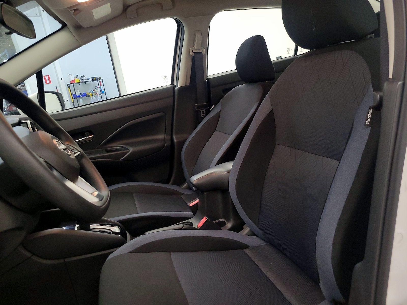 2025 Nissan Versa Sedan SV - Photo 12