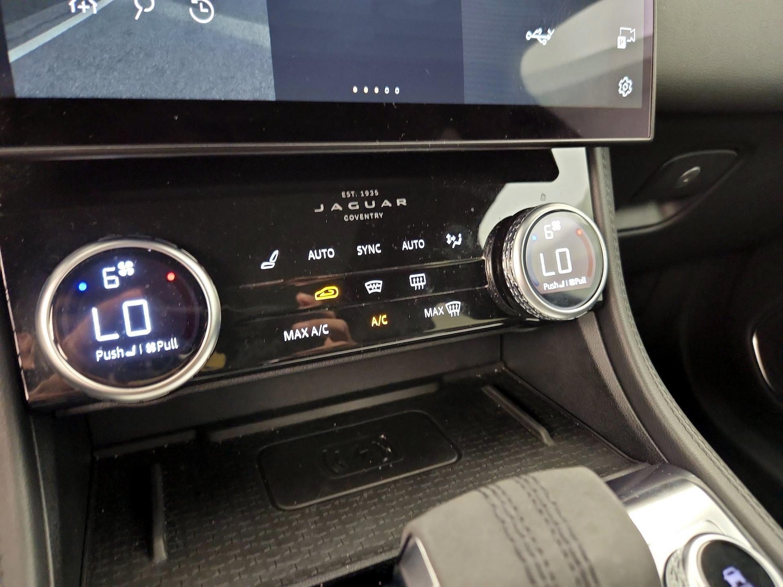 2023 Jaguar F-Pace S - Photo 16