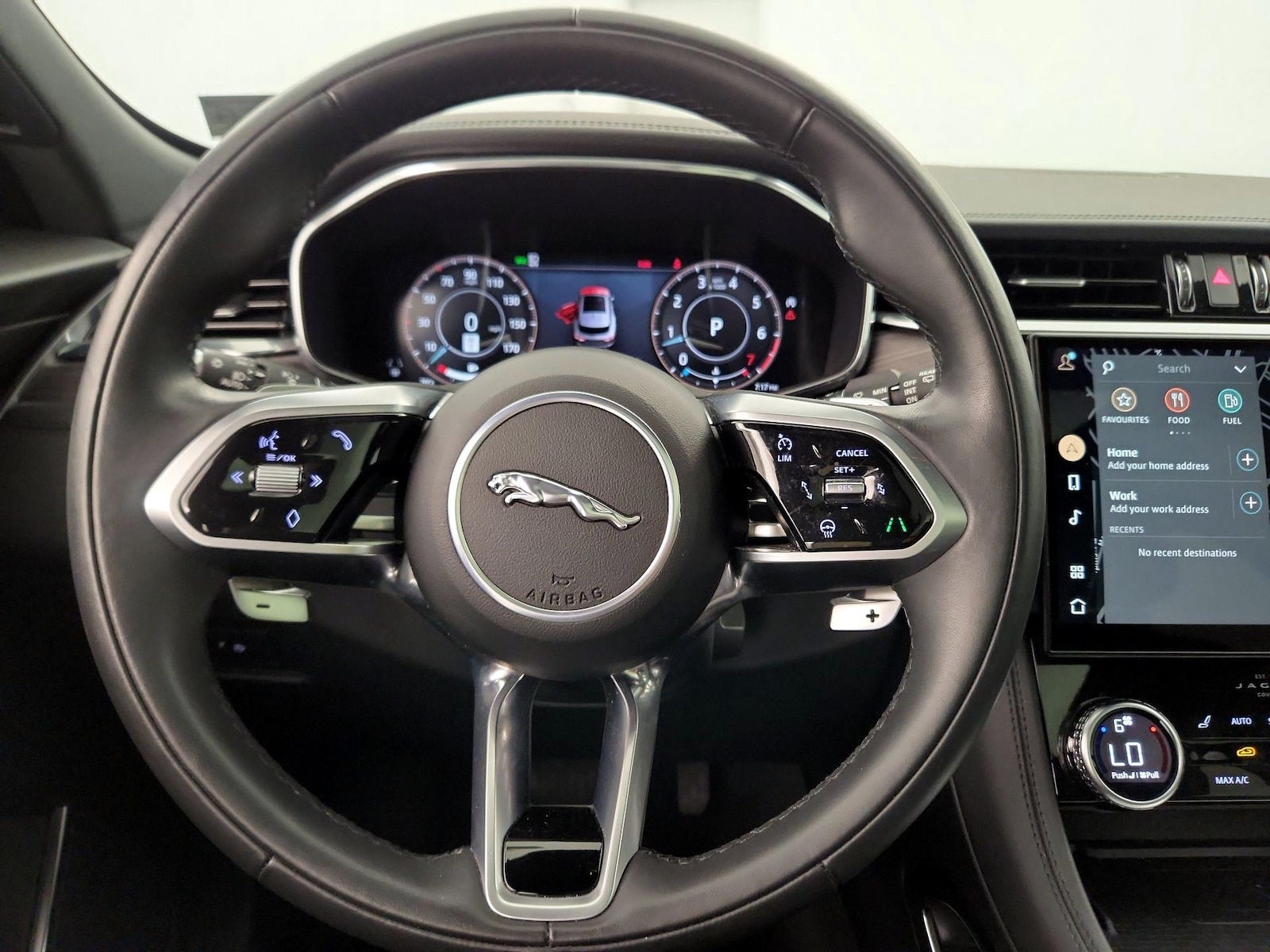 2023 Jaguar F-Pace S - Photo 9
